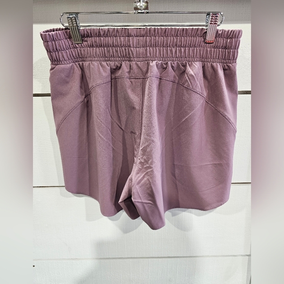 Women's UA Vanish 5" Shorts - Picture 2 of 2